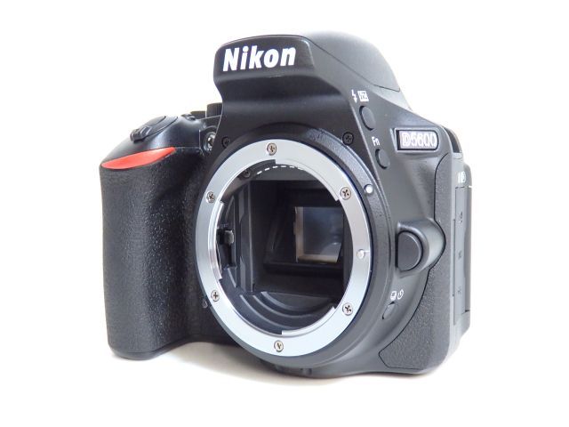 【高額買取実施中!!】Nikon ボディ D5600 ダブルズームレンズキット ニコン | カメラ買取は専門店のカメラのリサマイ